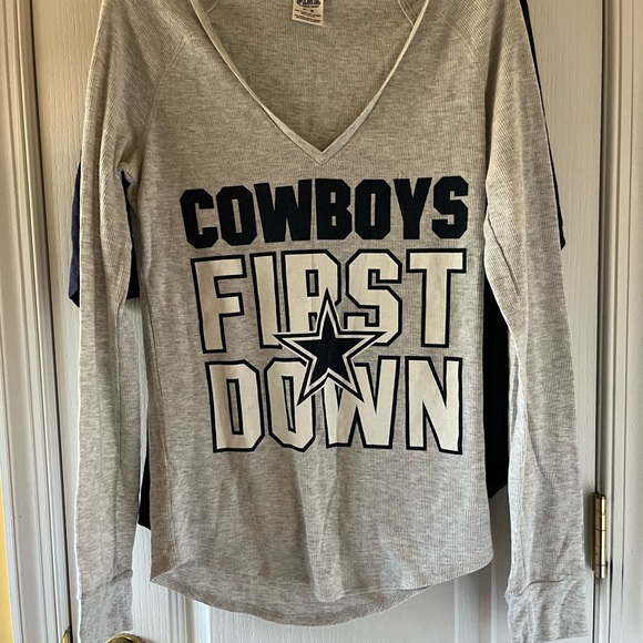 Victoria Secret Pink  Dallas Cowboys Shirts x2 size Medium - Picture 5 of 5